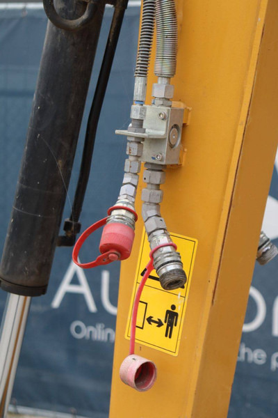 Crawler excavator Sany SY35U: picture 13 Crawler excavator Sany SY35U: picture 13