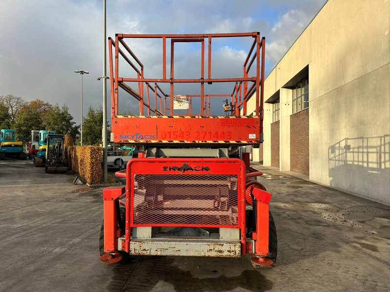 Skyjack SJ-8841 - Scissor lift: picture 5 Skyjack SJ-8841 - Scissor lift: picture 5