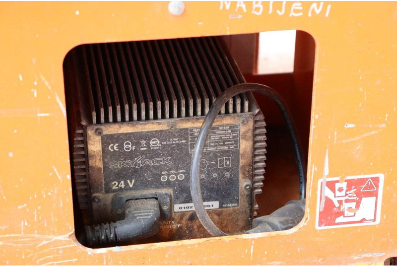 Scissor lift Skyjack SJ III - 3220: picture 18 Scissor lift Skyjack SJ III - 3220: picture 18