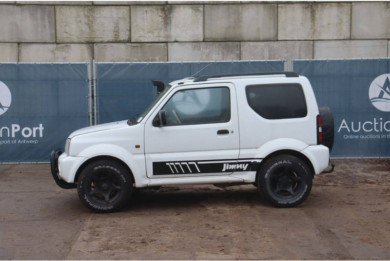 Suzuki Jimny - SUV: picture 2 Suzuki Jimny - SUV: picture 2