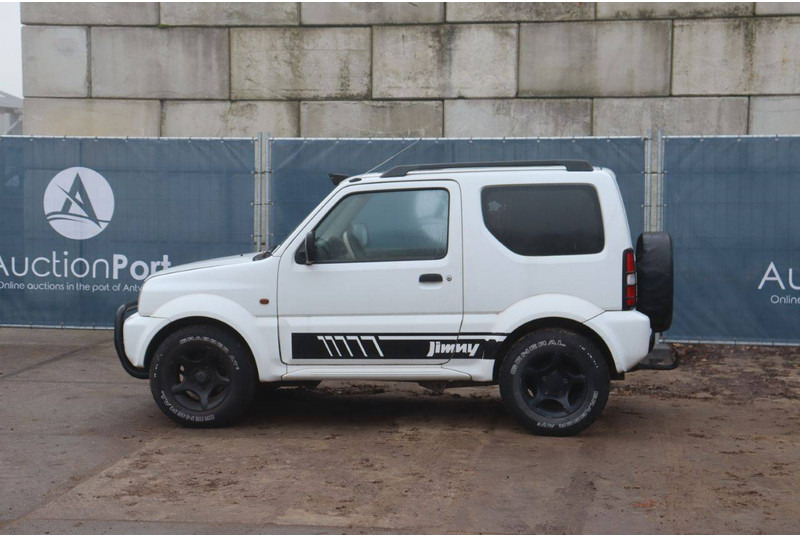 Suzuki Jimny - SUV: picture 3 Suzuki Jimny - SUV: picture 3