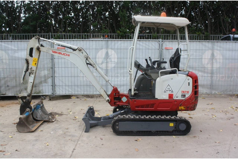 Takeuchi TB216 - Mini excavator: picture 1 Takeuchi TB216 - Mini excavator: picture 1