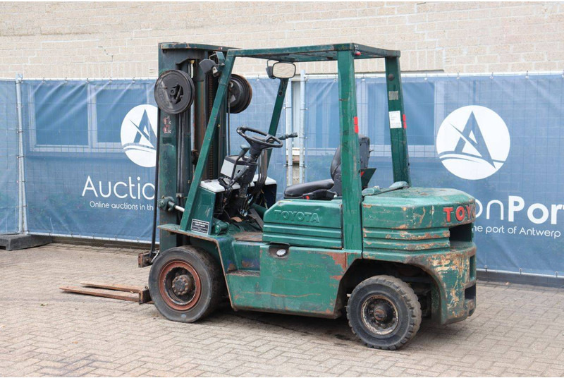 Toyota 02-5FD-F25 - Diesel forklift: picture 3 Toyota 02-5FD-F25 - Diesel forklift: picture 3