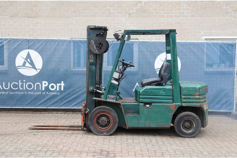 Toyota 02-5FD-F25 - Diesel forklift: picture 2 Toyota 02-5FD-F25 - Diesel forklift: picture 2