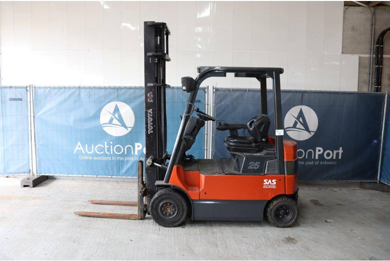 Toyota 7FBMF25 - Electric forklift: picture 2 Toyota 7FBMF25 - Electric forklift: picture 2