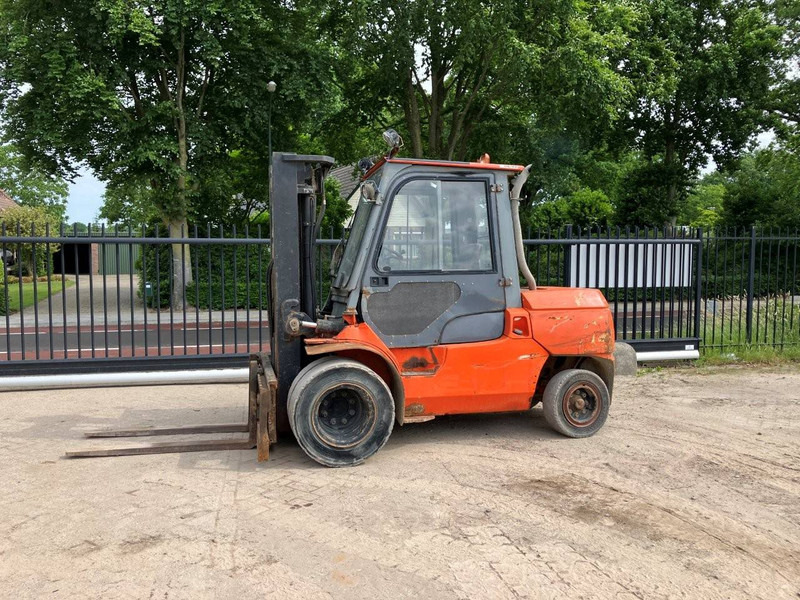 Toyota 7FDU45 - Diesel forklift: picture 2 Toyota 7FDU45 - Diesel forklift: picture 2
