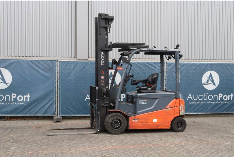 Toyota 8FBMT30 - Electric forklift: picture 1 Toyota 8FBMT30 - Electric forklift: picture 1