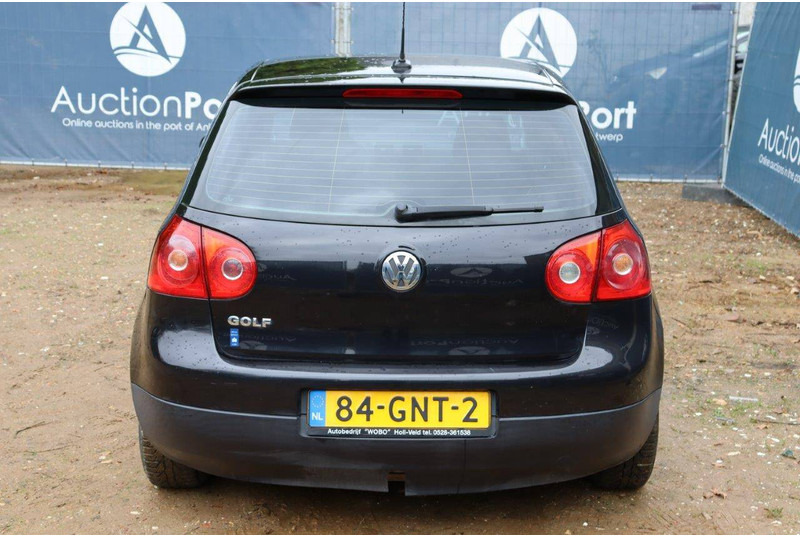 Volkswagen Golf FM Trendline - Car: picture 5 Volkswagen Golf FM Trendline - Car: picture 5