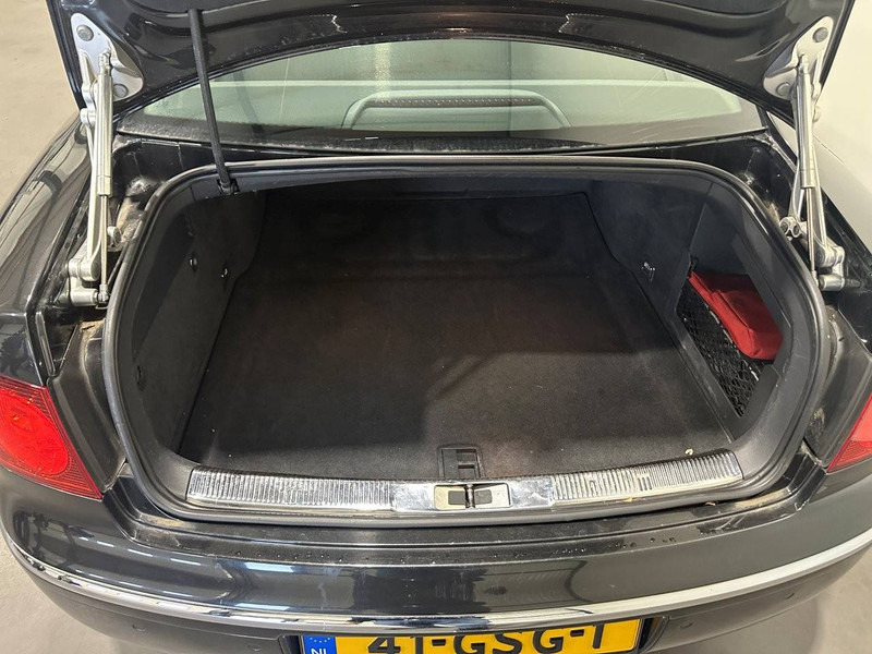 Volkswagen Phaeton 3.0 TDI - Sedan: picture 5 Volkswagen Phaeton 3.0 TDI - Sedan: picture 5