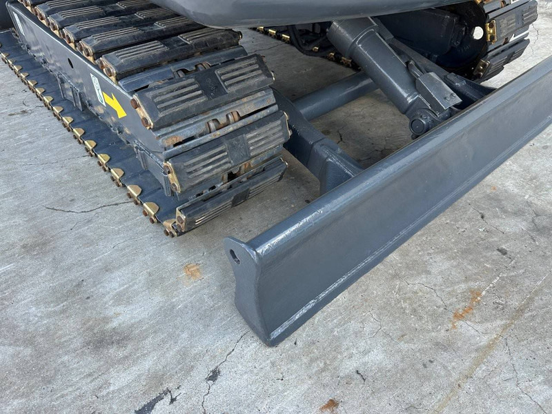 Crawler excavator Volvo EC55B: picture 13