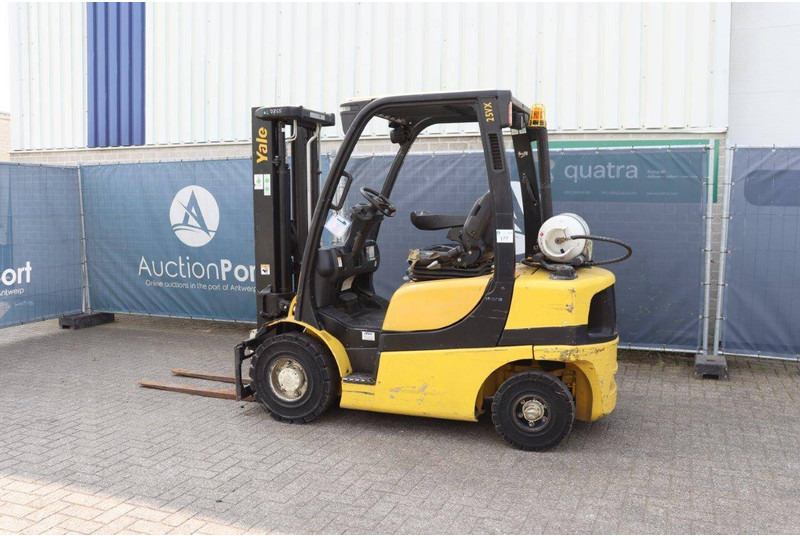 Yale GLP25VX F2170 - LPG forklift: picture 3 Yale GLP25VX F2170 - LPG forklift: picture 3