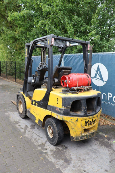 Yale GLP30 - LPG forklift: picture 4 Yale GLP30 - LPG forklift: picture 4