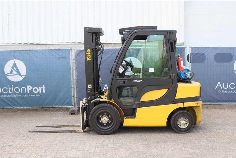 Yale GLP30VX - LPG forklift: picture 2 Yale GLP30VX - LPG forklift: picture 2