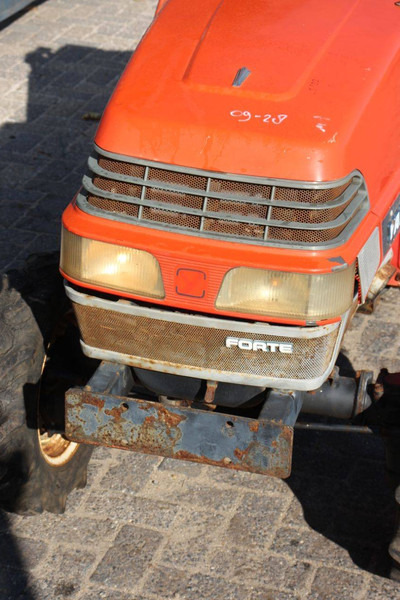 Farm tractor Yanmar F-6: picture 9