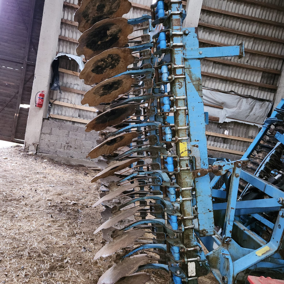 LEMKEN Rubin 9/600 KUEA - Disc harrow: picture 3 LEMKEN Rubin 9/600 KUEA - Disc harrow: picture 3