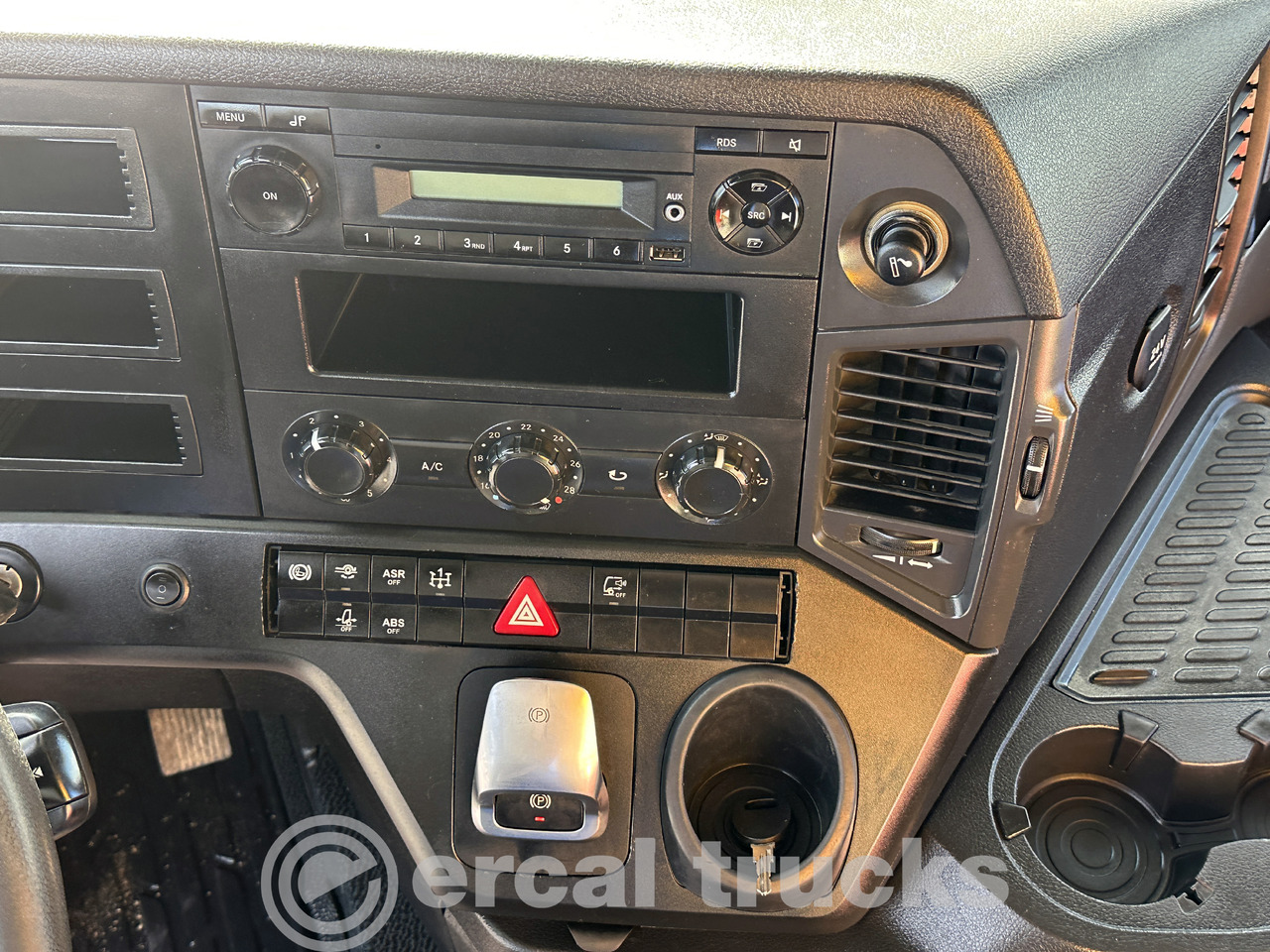 Tipper MERCEDES 2021 MERCEDES AROCS  4142/AUTO-AC-EURO6-8X4 HARDOX TIPPER: picture 29