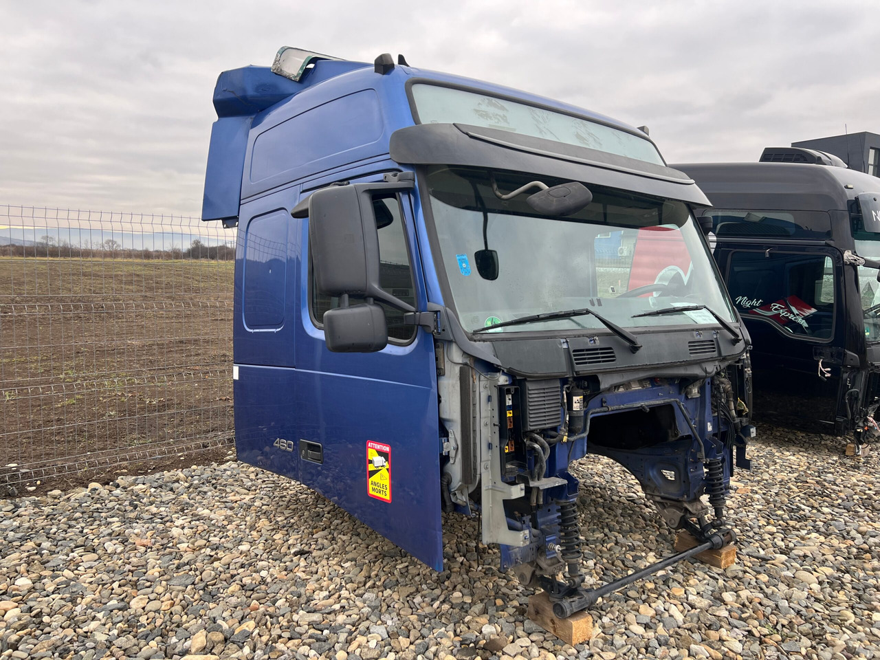 CABINA VOLVO FH13 GLOBETROTTER L2H2 - Cab for Truck: picture 3 CABINA VOLVO FH13 GLOBETROTTER L2H2 - Cab for Truck: picture 3