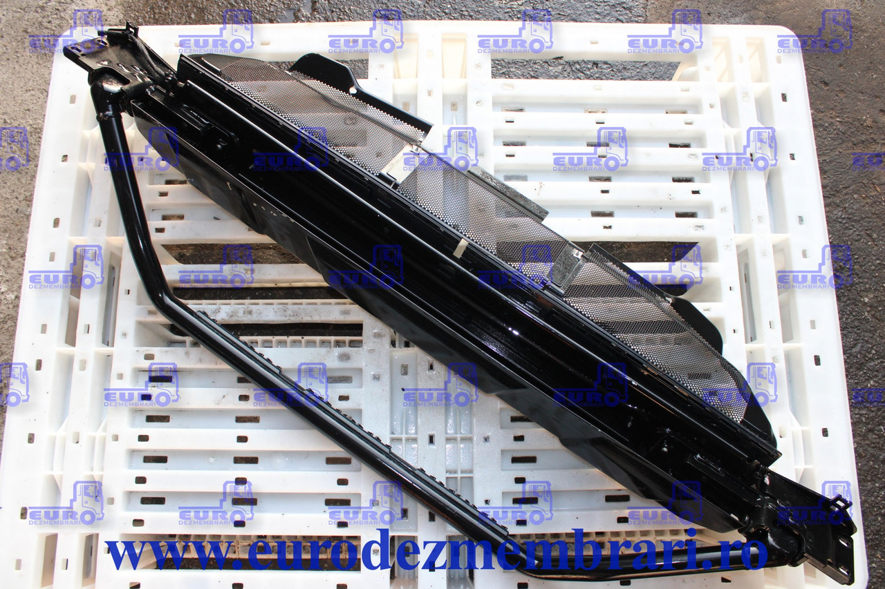 SCARA FRONTALA MAN TGS TG3 81.41610.5807, 81.41610.5788, 81.41614.0361 - Bumper for Truck: picture 2 SCARA FRONTALA MAN TGS TG3 81.41610.5807, 81.41610.5788, 81.41614.0361 - Bumper for Truck: picture 2