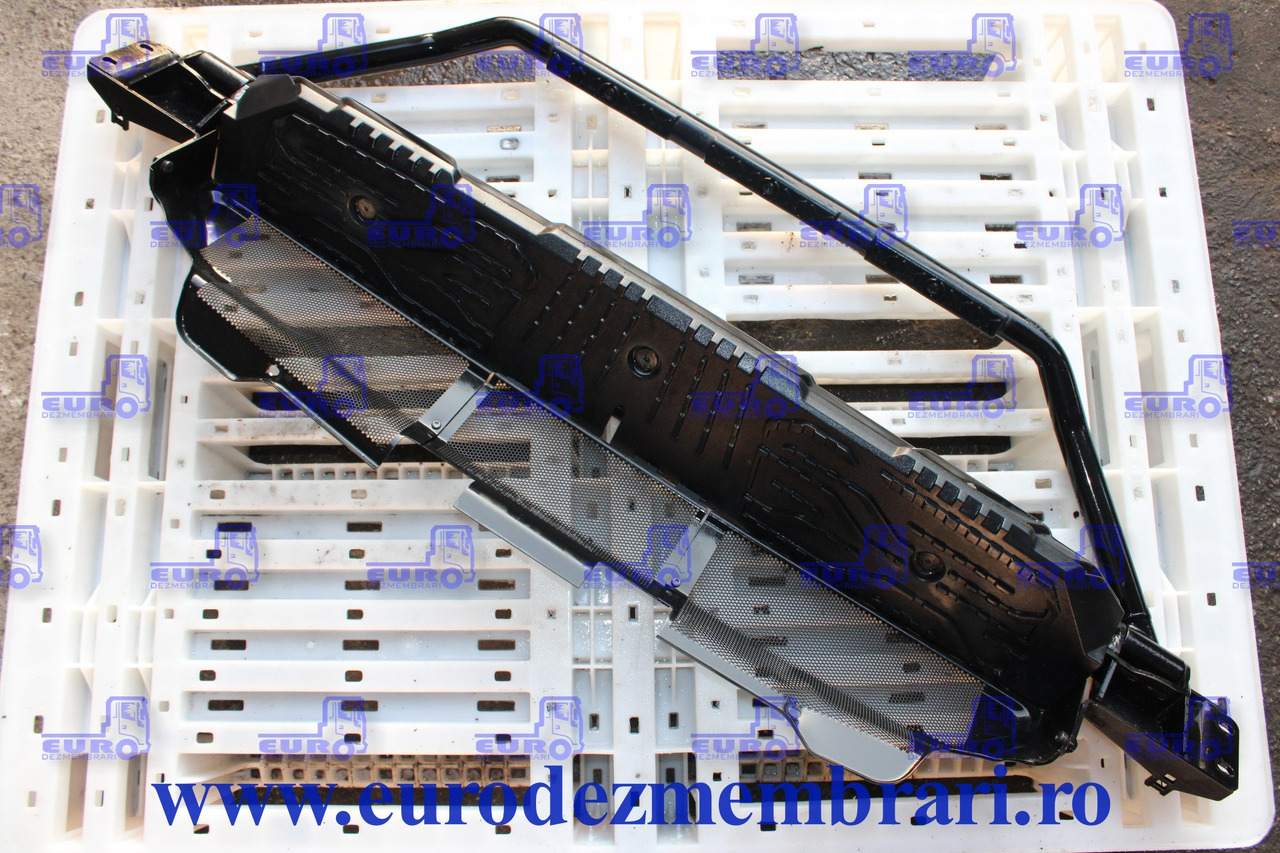 SCARA FRONTALA MAN TGS TG3 81.41610.5807, 81.41610.5788, 81.41614.0361 - Bumper for Truck: picture 1 SCARA FRONTALA MAN TGS TG3 81.41610.5807, 81.41610.5788, 81.41614.0361 - Bumper for Truck: picture 1