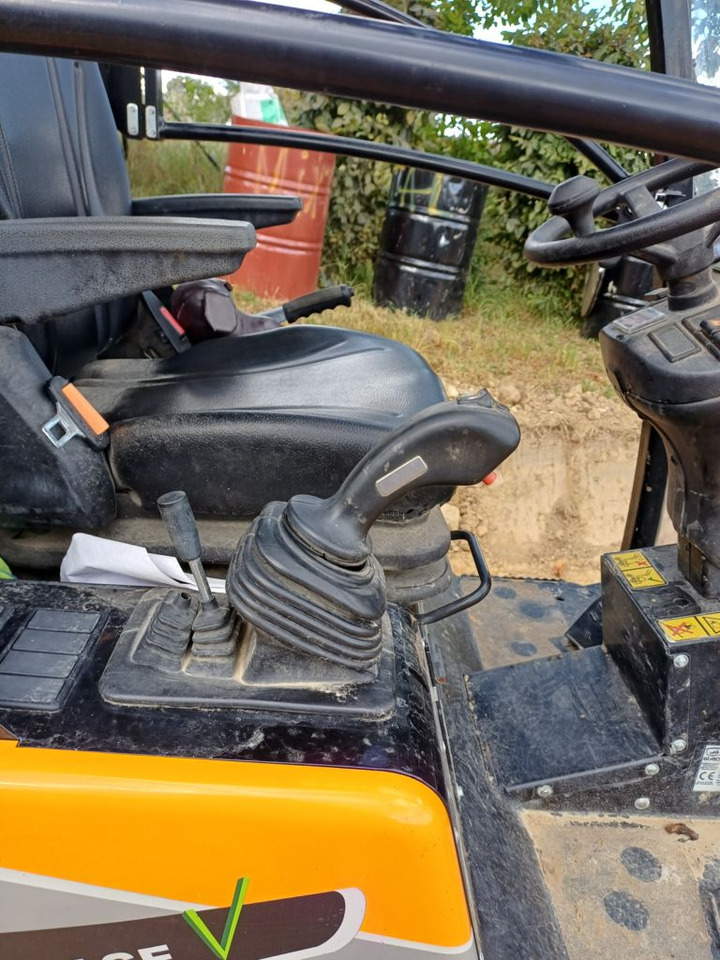 Giant G2500 HD - Skid steer loader: picture 5 Giant G2500 HD - Skid steer loader: picture 5