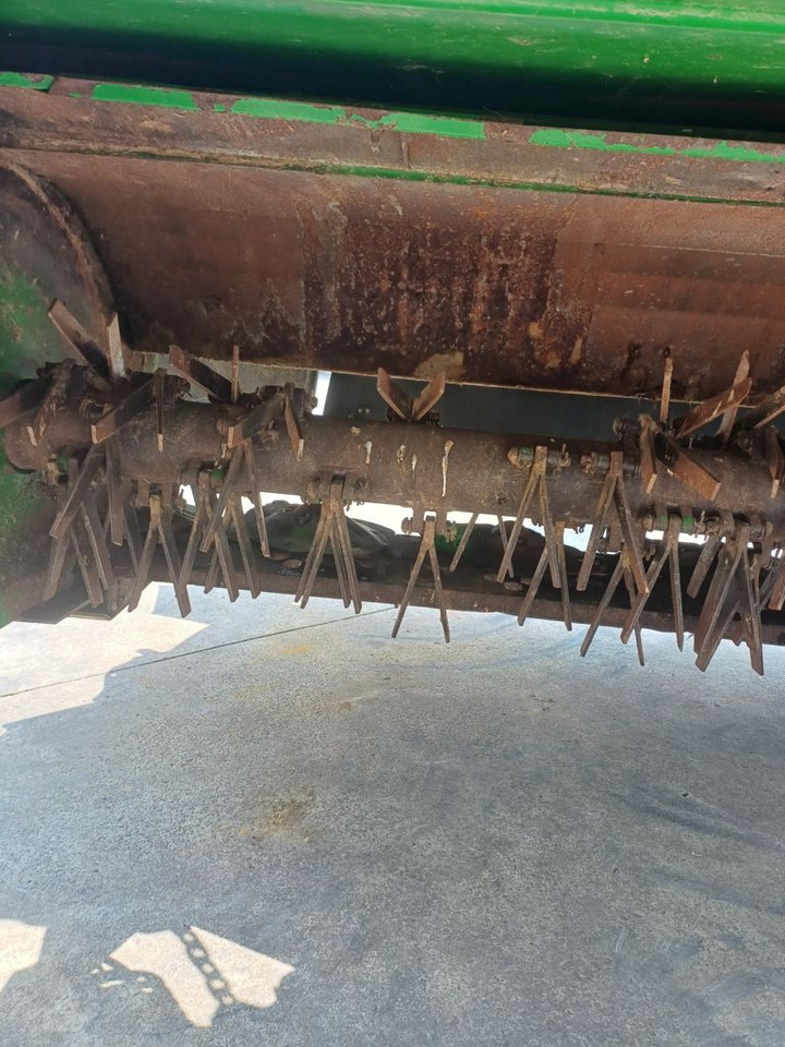 John Deere 1365 - Mower: picture 3 John Deere 1365 - Mower: picture 3