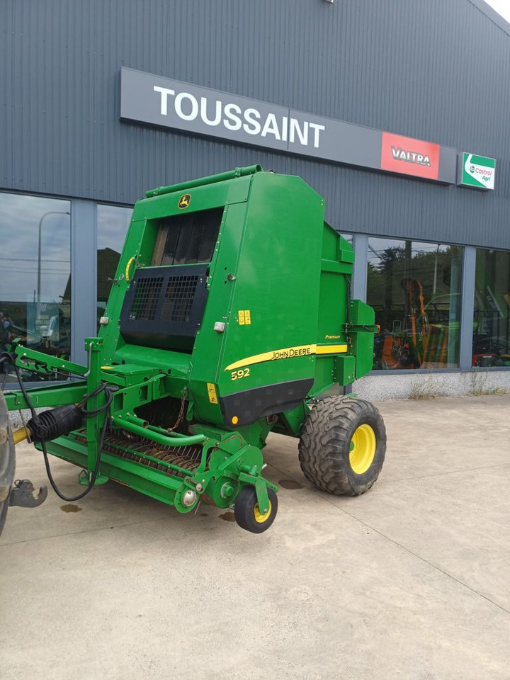 John Deere 592 ROTOFLOW - Round baler: picture 1 John Deere 592 ROTOFLOW - Round baler: picture 1