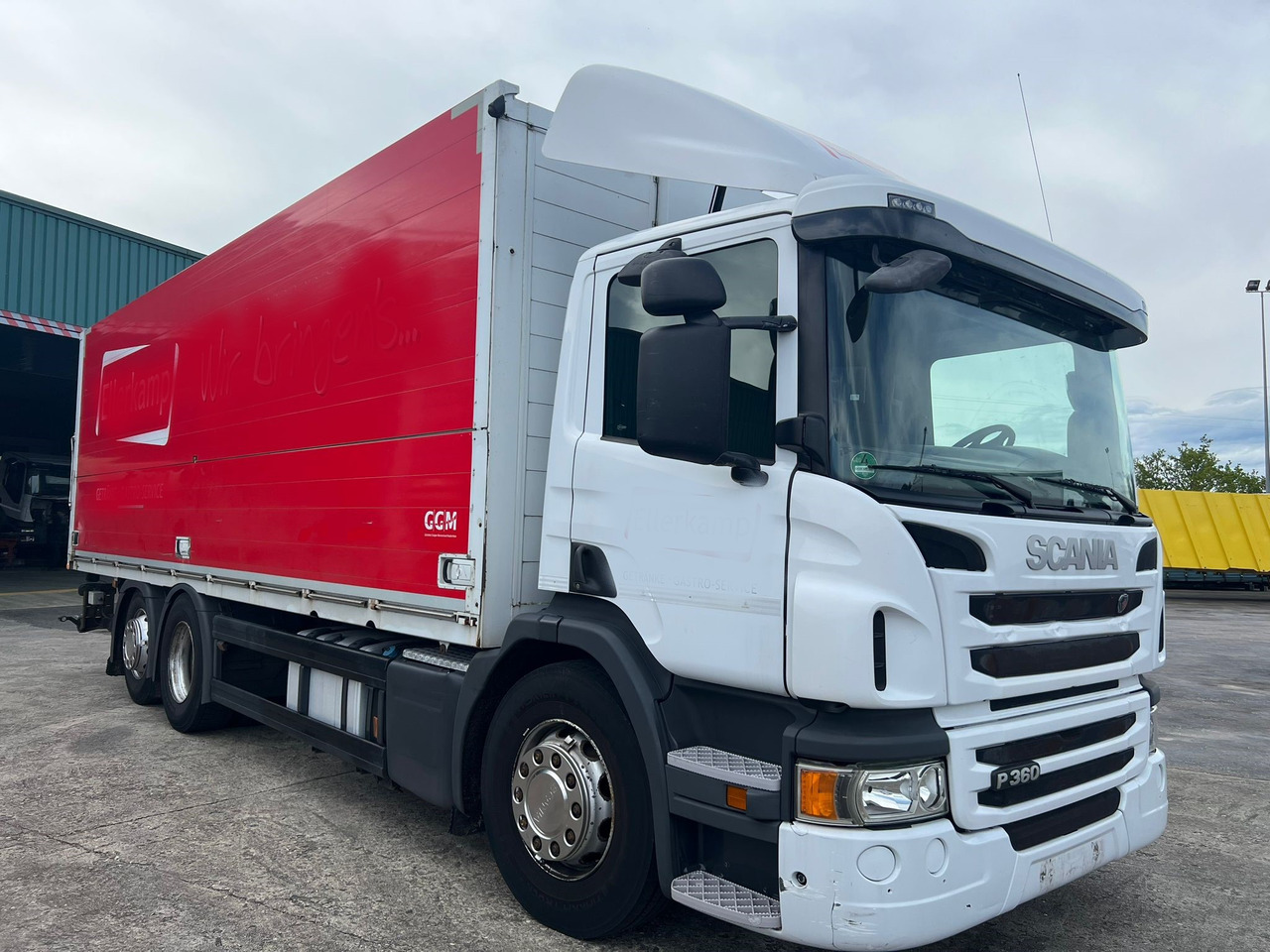 SCANIA 360 CON CAJA DE BEBIDAS - Beverage truck: picture 2 SCANIA 360 CON CAJA DE BEBIDAS - Beverage truck: picture 2