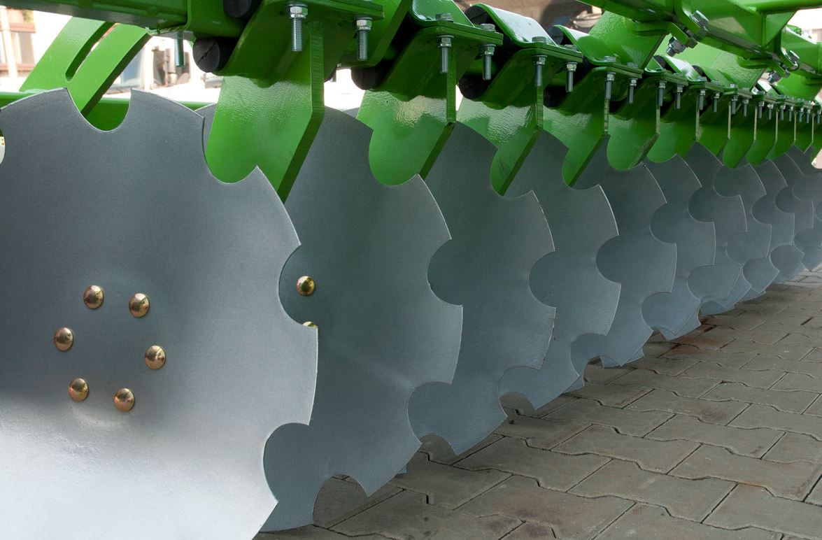 BOMET Brony talerzowe 3m / Kurzscheibeneggen/ Compact disc harrows/ Навесные дисковые компактные бороны - Disc harrow: picture 5 BOMET Brony talerzowe 3m / Kurzscheibeneggen/ Compact disc harrows/ Навесные дисковые компактные бороны - Disc harrow: picture 5