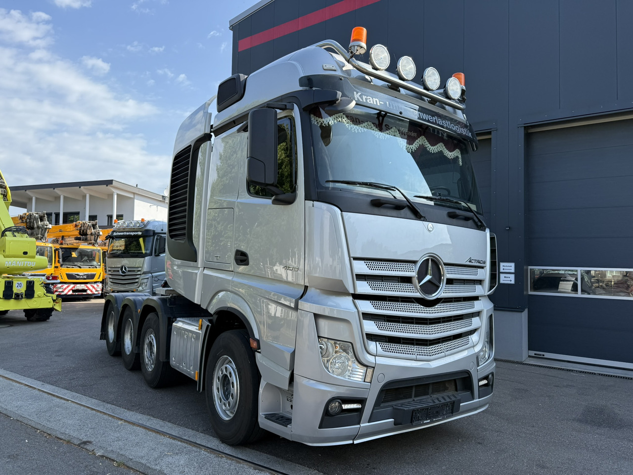 Mercedes-Benz 2015 Actros 4158 SLT 8x4 (ZGG 155 t) - Tractor unit: picture 1 Mercedes-Benz 2015 Actros 4158 SLT 8x4 (ZGG 155 t) - Tractor unit: picture 1
