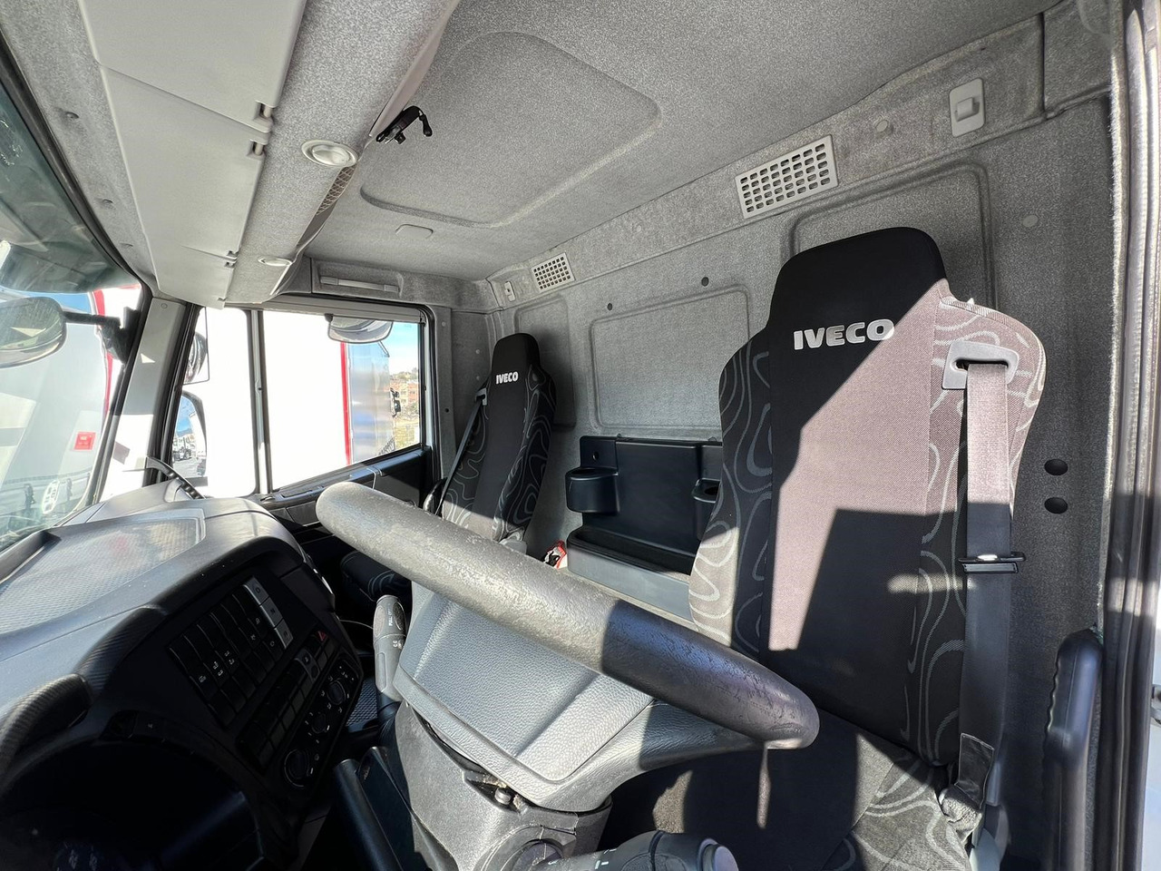 Refrigerator truck IVECO AD260S36 STRALIS EEV (Refrigerator): picture 6