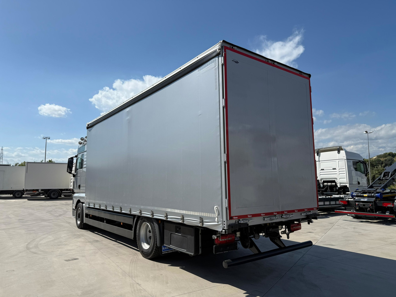 MAN 18.430 LL TGX E6 (Tauliner) - Curtainsider truck: picture 3 MAN 18.430 LL TGX E6 (Tauliner) - Curtainsider truck: picture 3