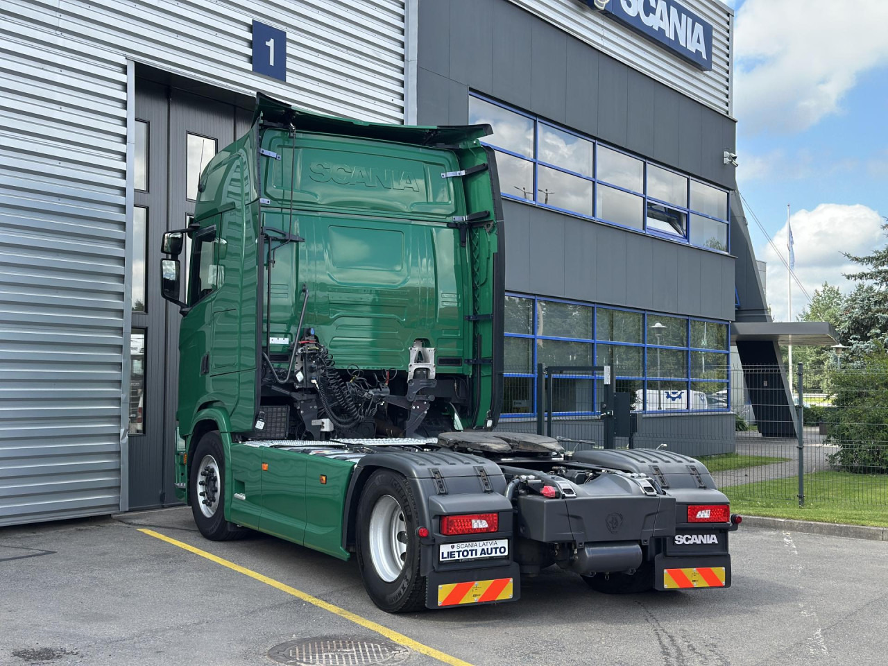 Tractor unit SCANIA S 450 A4x2NB: picture 9
