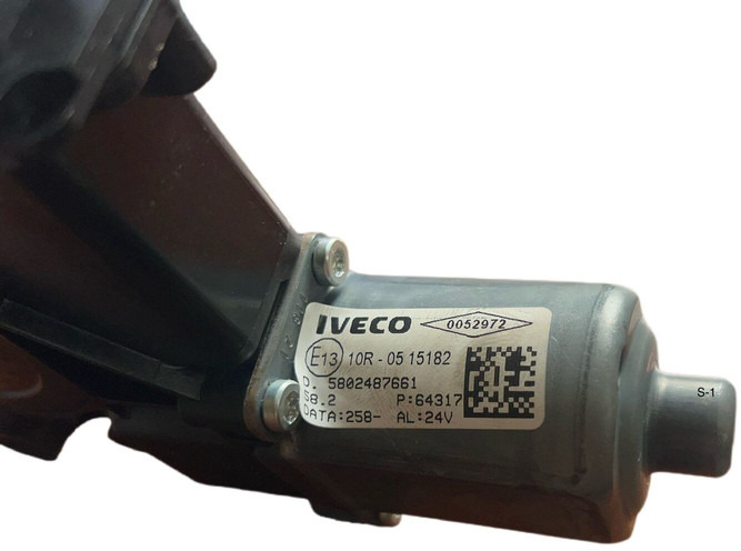 Iveco S-WAY - Wiper: picture 3 Iveco S-WAY - Wiper: picture 3