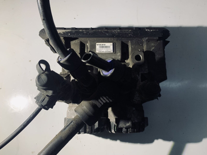 KNORR-BREMSE FH - Brake parts: picture 1 KNORR-BREMSE FH - Brake parts: picture 1