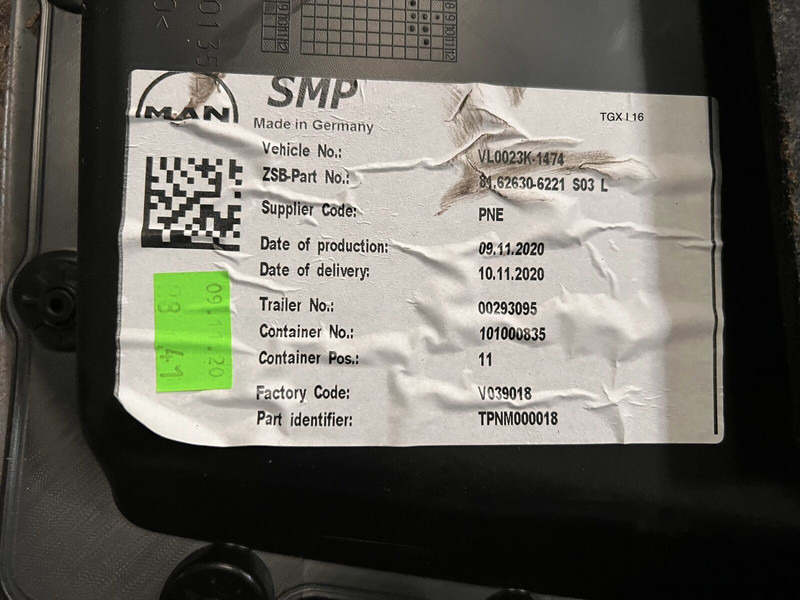 MAN  - Bumper: picture 3 MAN  - Bumper: picture 3