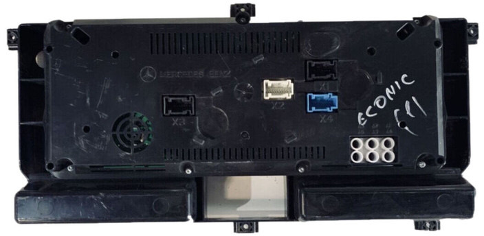 Mercedes-Benz - Dashboard: picture 2 Mercedes-Benz - Dashboard: picture 2