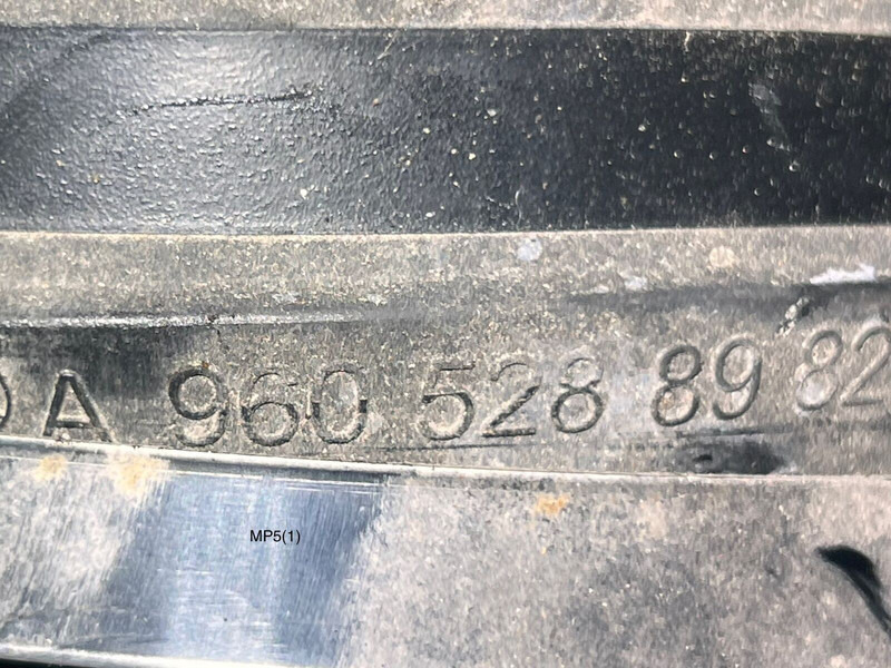 Mercedes-Benz - Air intake pipe: picture 2 Mercedes-Benz - Air intake pipe: picture 2