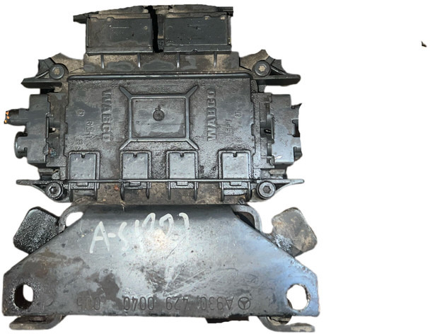 Mercedes-Benz - Brake parts: picture 1 Mercedes-Benz - Brake parts: picture 1