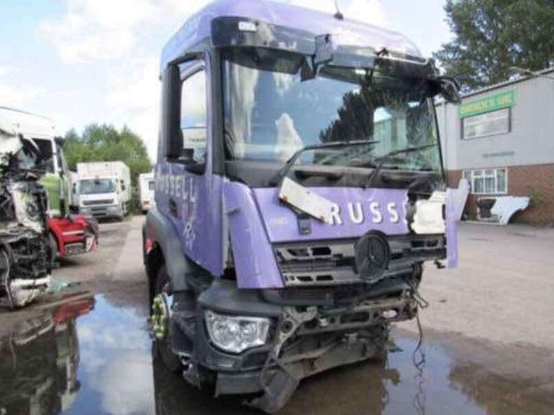 Mercedes-Benz  - Tractor unit: picture 1 Mercedes-Benz  - Tractor unit: picture 1