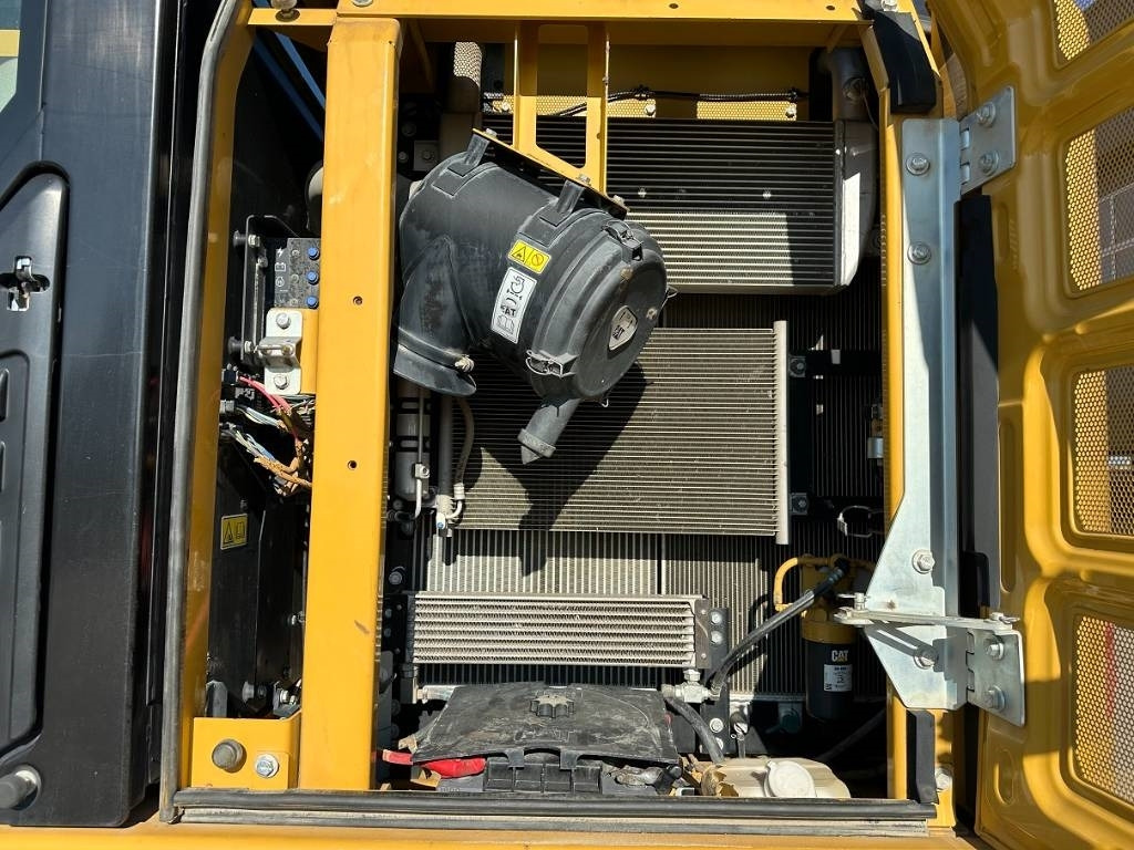 Crawler excavator CAT 320 EL RR: picture 11