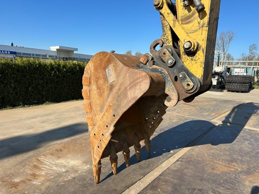 Crawler excavator CAT 320 EL RR: picture 14
