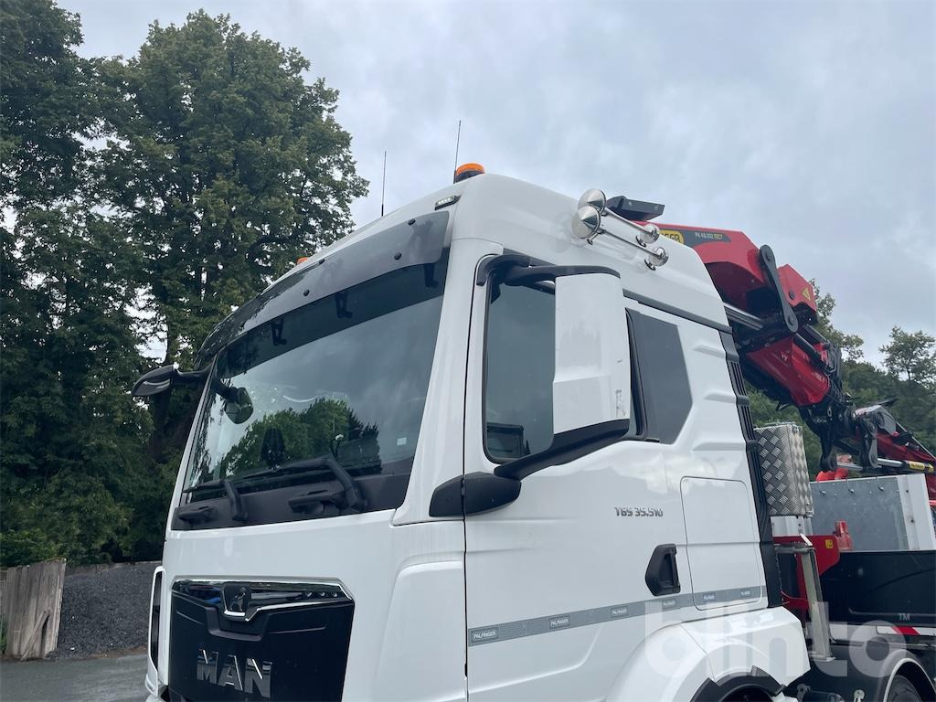 Dropside/ Flatbed truck, Crane truck 4-Achser-Pritsche mit Ladekran hinter Fahrerhaus (2023): picture 39