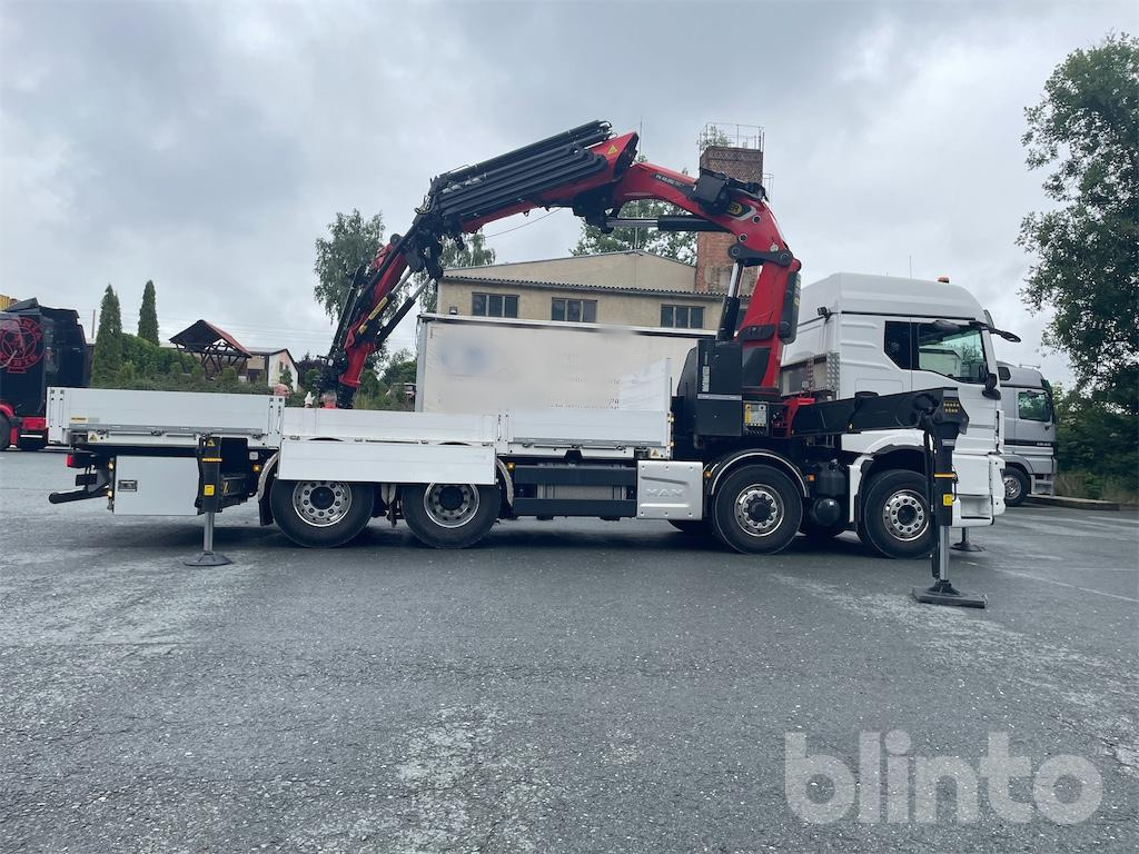 Dropside/ Flatbed truck, Crane truck 4-Achser-Pritsche mit Ladekran hinter Fahrerhaus (2023): picture 16