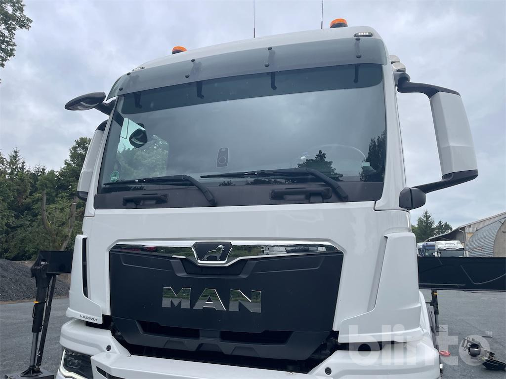 Dropside/ Flatbed truck, Crane truck 4-Achser-Pritsche mit Ladekran hinter Fahrerhaus (2023): picture 37