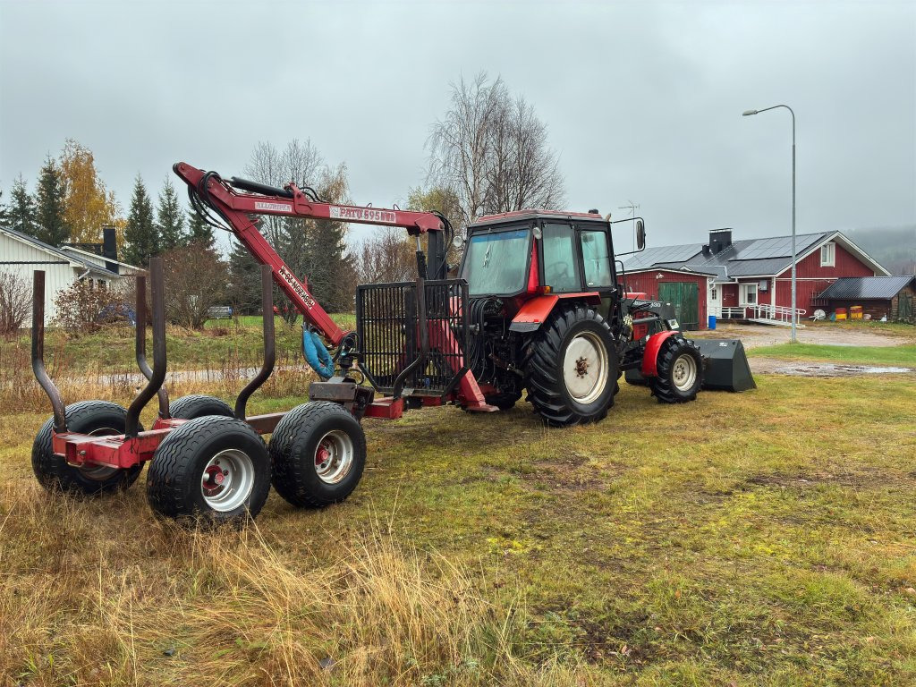 BELARUS MTZ 562 / Patu 595 - Farm tractor, Forestry trailer: picture 5 BELARUS MTZ 562 / Patu 595 - Farm tractor, Forestry trailer: picture 5