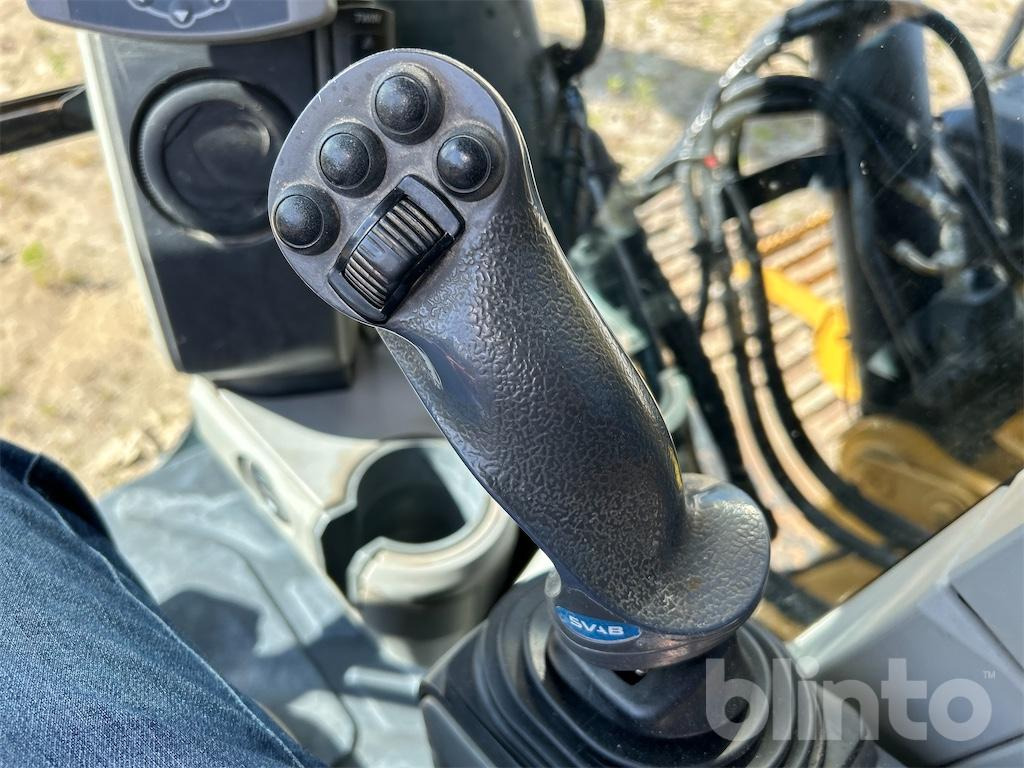 Crawler excavator CAT: picture 41