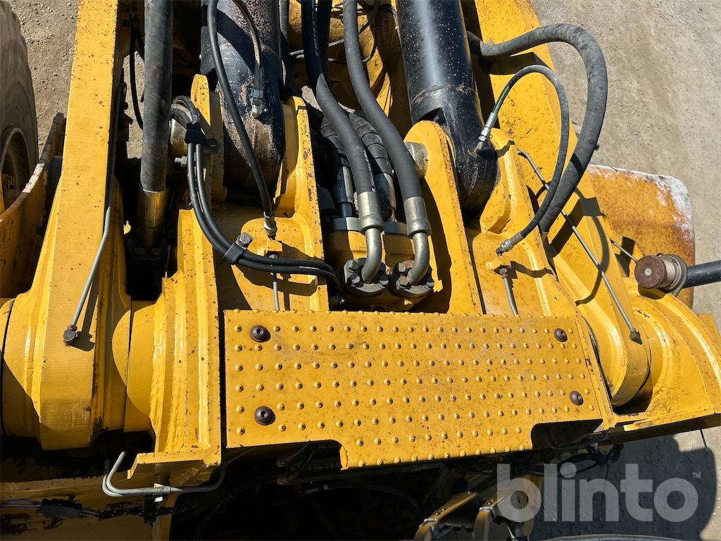 Wheel loader CATERPILLAR 980K: picture 50