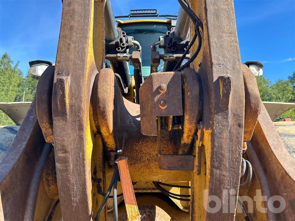 Wheel loader CATERPILLAR 980K: picture 41
