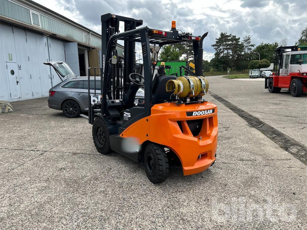 Doosan G25P-7 (2020) - Forklift: picture 3 Doosan G25P-7 (2020) - Forklift: picture 3