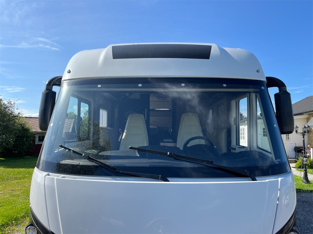 Integrated motorhome FIAT LAIKA EcoVIP H4109 DS Alde / Automat: picture 15